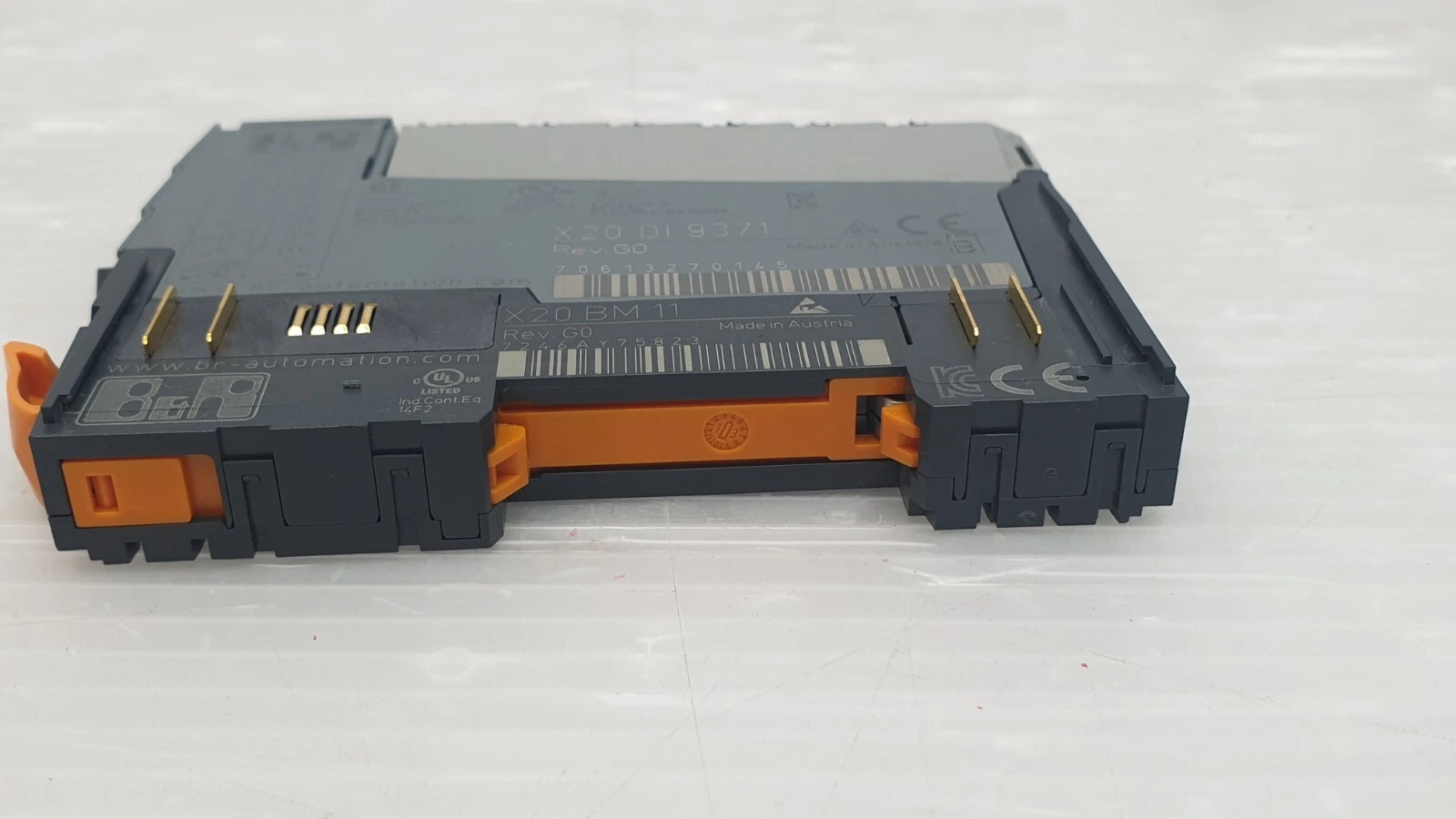 B&R X20 DI 9371 with X20 BM 11 bus module, low angle front view