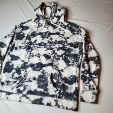 Hollister Sweatshirt Hoodie White Black Cloud Mens Small 21x25 WINTER CAMO LOOK