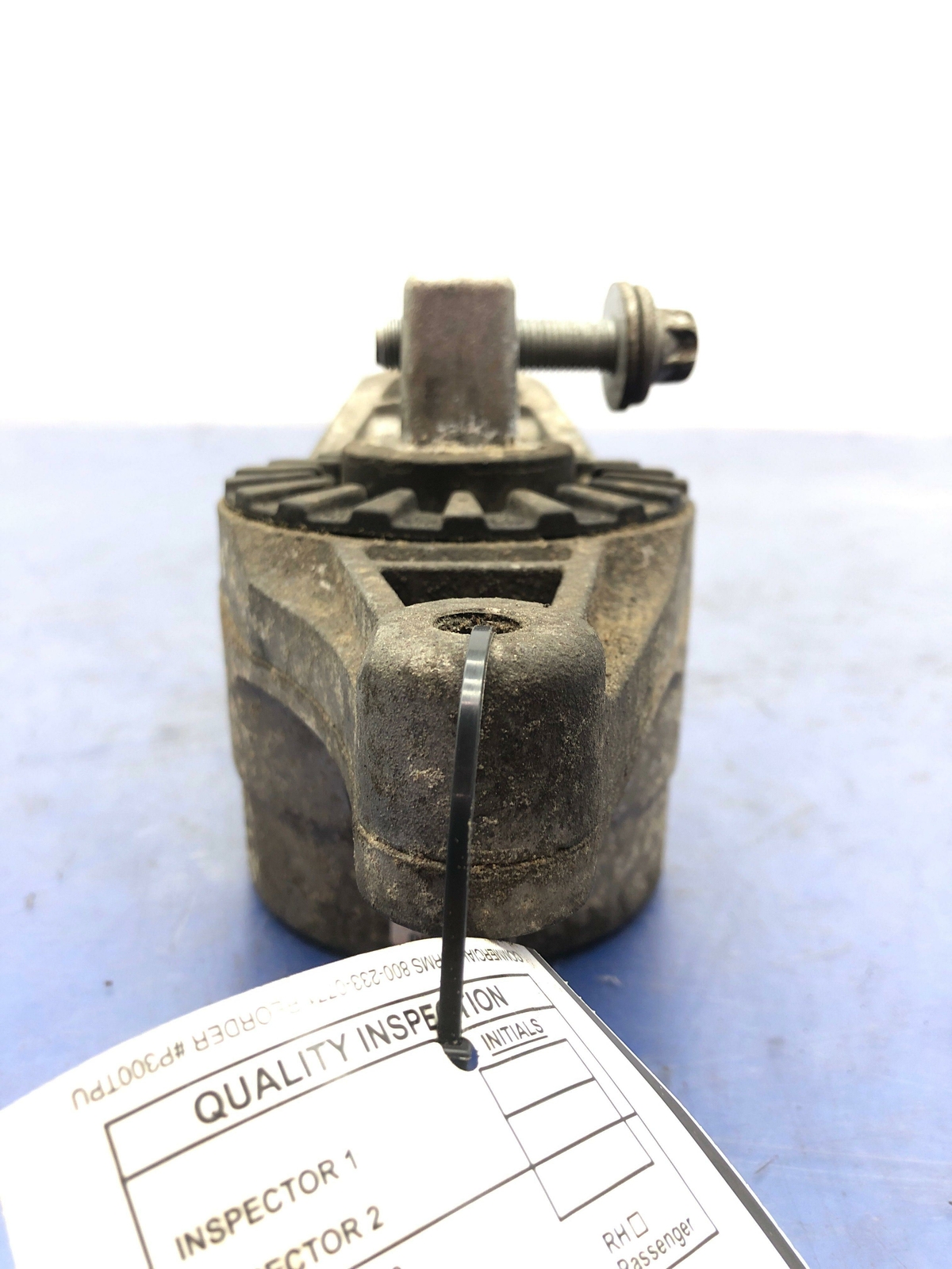 2013-2017 MASERATI QUATTROPORTE M156 3.0L RIGHT ENGINE MOUNT BRACKET 6700036280