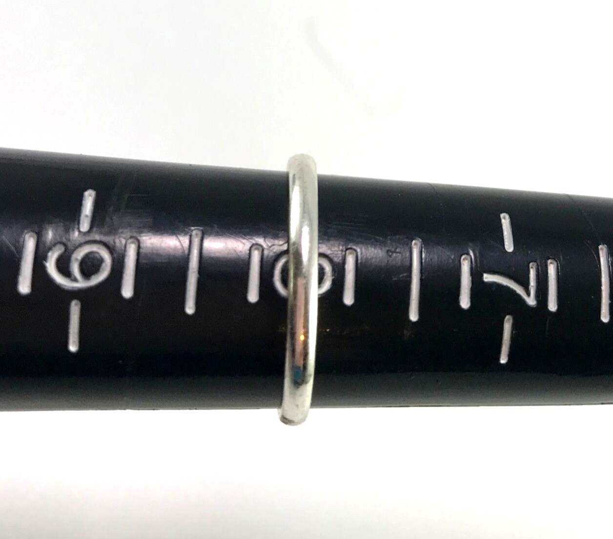 Stackable Silver Tone Starfish Earring Size 8 - image 3