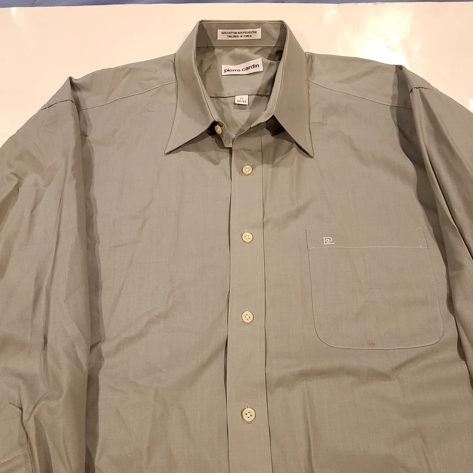 Camisa social masculina Pierre Cardin manga longa 32/33 com botões verde oliva claro - Imagem 2 de 4