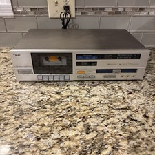 TEAC v330 Stereo Cassette Deck. Spins Slow. Read