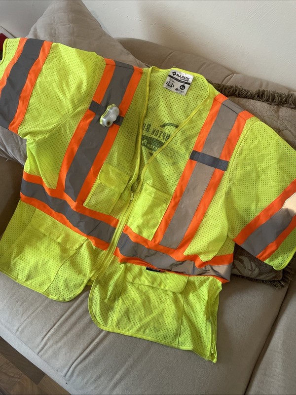 M-SAFE by MAJESTIC 75-3301 High Visibility Vest Sz XL Yellow/Orange Reflective