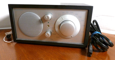 Tivoli Audio Henry Kloss Model One AM/FM Radio Platinum Series Piano Black