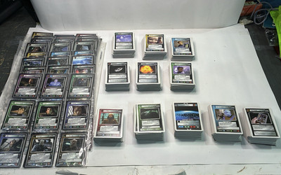 LOT CA. 1300 KARTEN VON STAR TREK CCG TNG-DEEP SPACE NINE-FIRST CONTACT ETC.