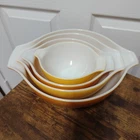 4 Pyrex Butterfly Gold Nesting Cinderella Bowl Set Orange