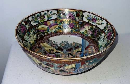 Gorgeous Vintage Chinese Painted Decorative Gilded Bowl
