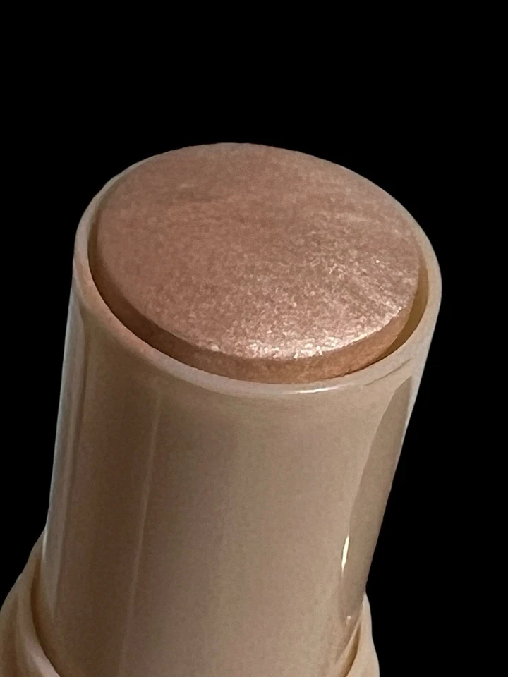 Natasha Denona Face Glow Cream Shimmer Stick Highlighter Fair Shade  - Image 4 of 4