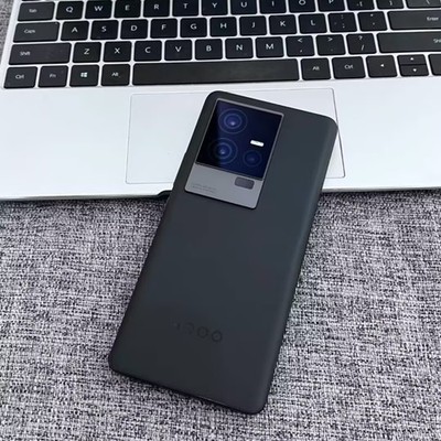  vivo iQOO 11 Track /Legend Edition 5G 6.78'' Snapdragon 8 Gen 2 Android