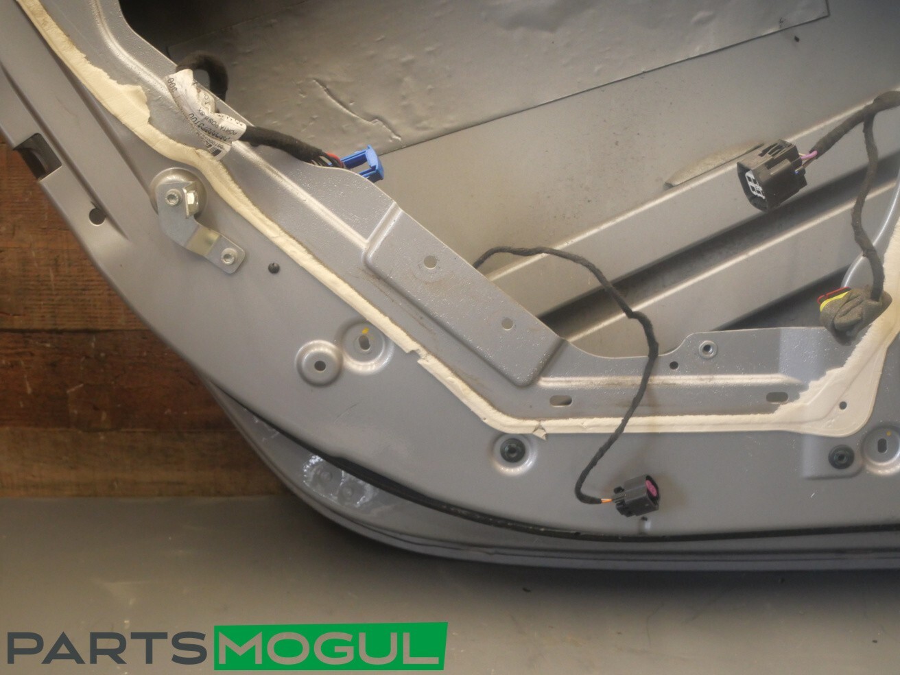 14 15 16 17 Maserati Quattroporte S Rear Left Door Shell Panel GRAY OEM