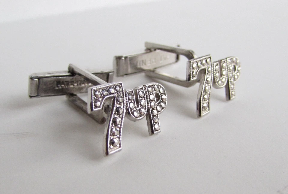 Gemelos de plata esterlina vintage 7UP piedras de marcaita Foto 2 de 4
