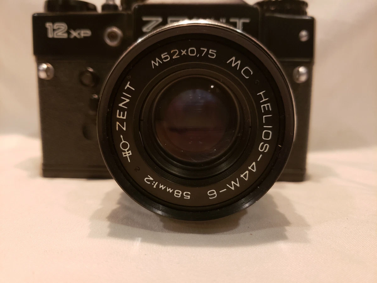ZENIT Camera w/ MC HELIOS 44M-6 58mm f/2