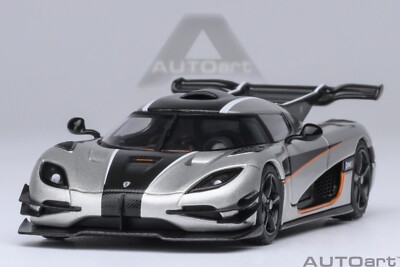 KOENIGSEGG ONE:1 MOON GRAY & CARBON BLACK ORANGE ACCENTS 1:64