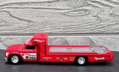 Hot Wheels Premium Retro Rig Flatbed Transporter Hauler Truck Mongoose Red