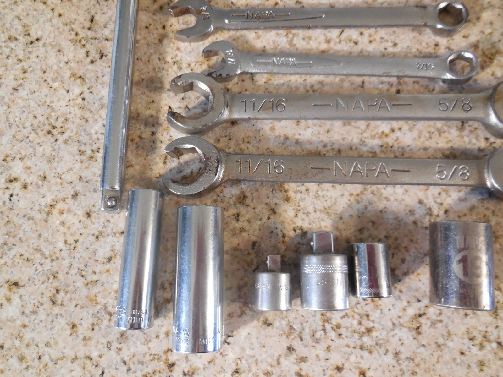 NAPA Hand Tool Lot~16 Pieces~ 6 Wrenches ~ 5 Sockets ~ 2 Adapters ~ 3 Extensions