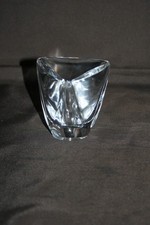 Vase en cristal signé Val