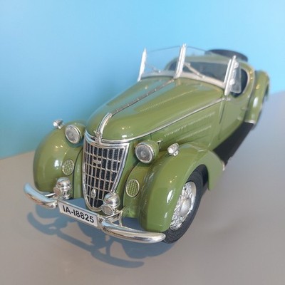Ricko 1:18 Auto Union Supercharged Wanderer W25K 1936 Roadster Vintage grün