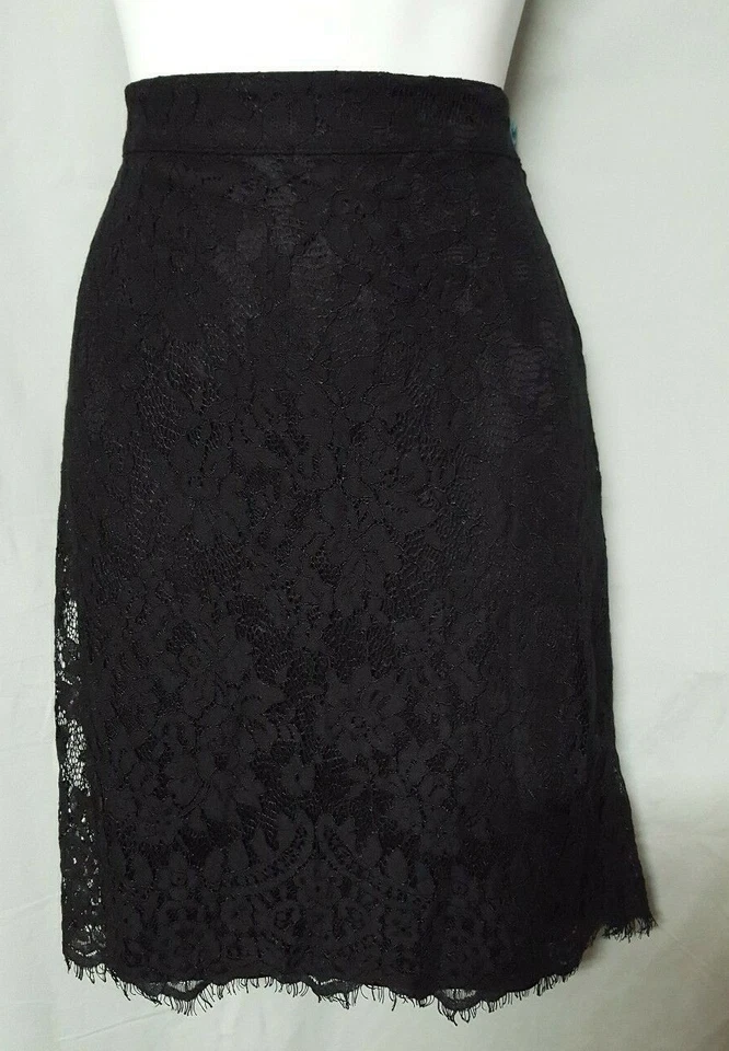 Falda Covington Negra Floral Encaje Superpuesto Rodilla Talla Mediana 32" Cintura Venta al por menor $38 Foto 2 de 4