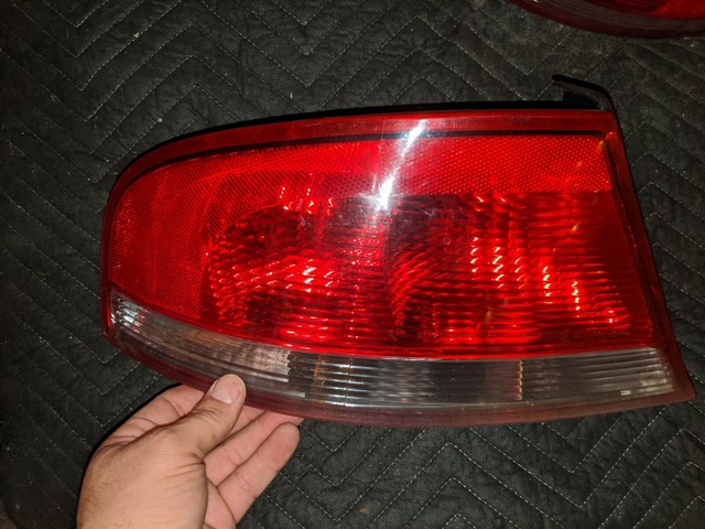 No2001 2002 2003 2004 2005 2006 CHRYSLER SEBRING DRIVER SIDE TAIL BRAKE