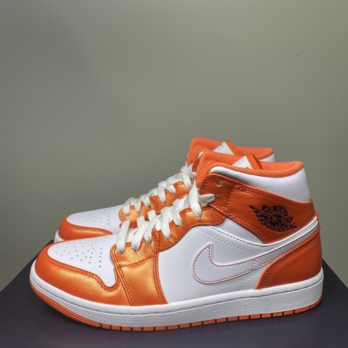 Nike Air Jordan 1 Mid SE Electro Orange 