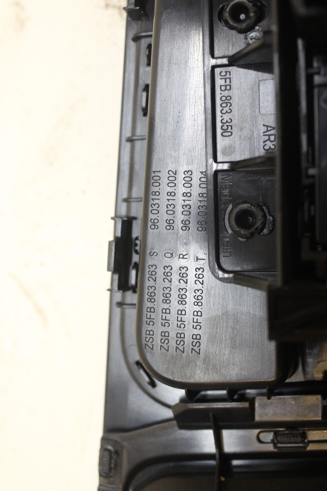 Cupra Leon KL1 Abdeckung Mittelkonsole 5FB863263 | eBay 