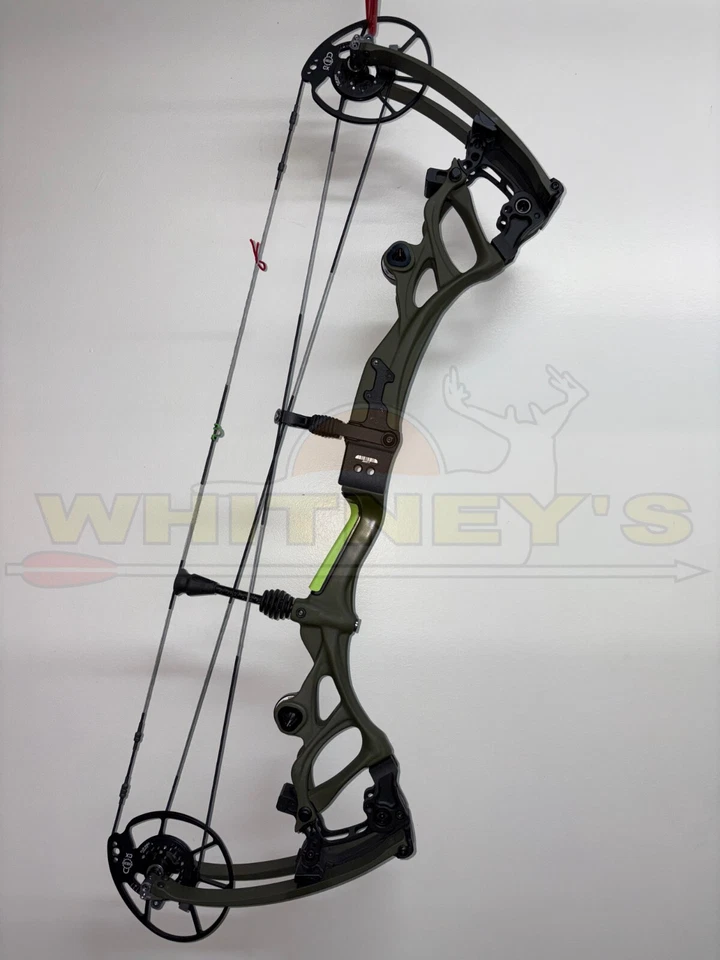 Used Bowtech Carbon One X - Right Hand - 70lbs. - 25.5"-30.5" - OD Green - Image 2 of 3