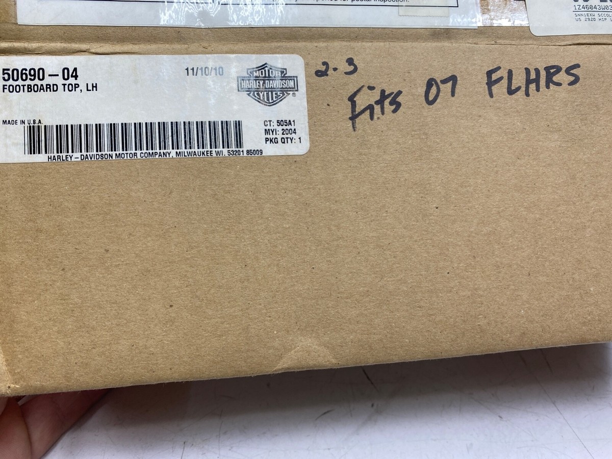 🔥OEM Harley Left Floorboard Footboard Base Trim 50690-04