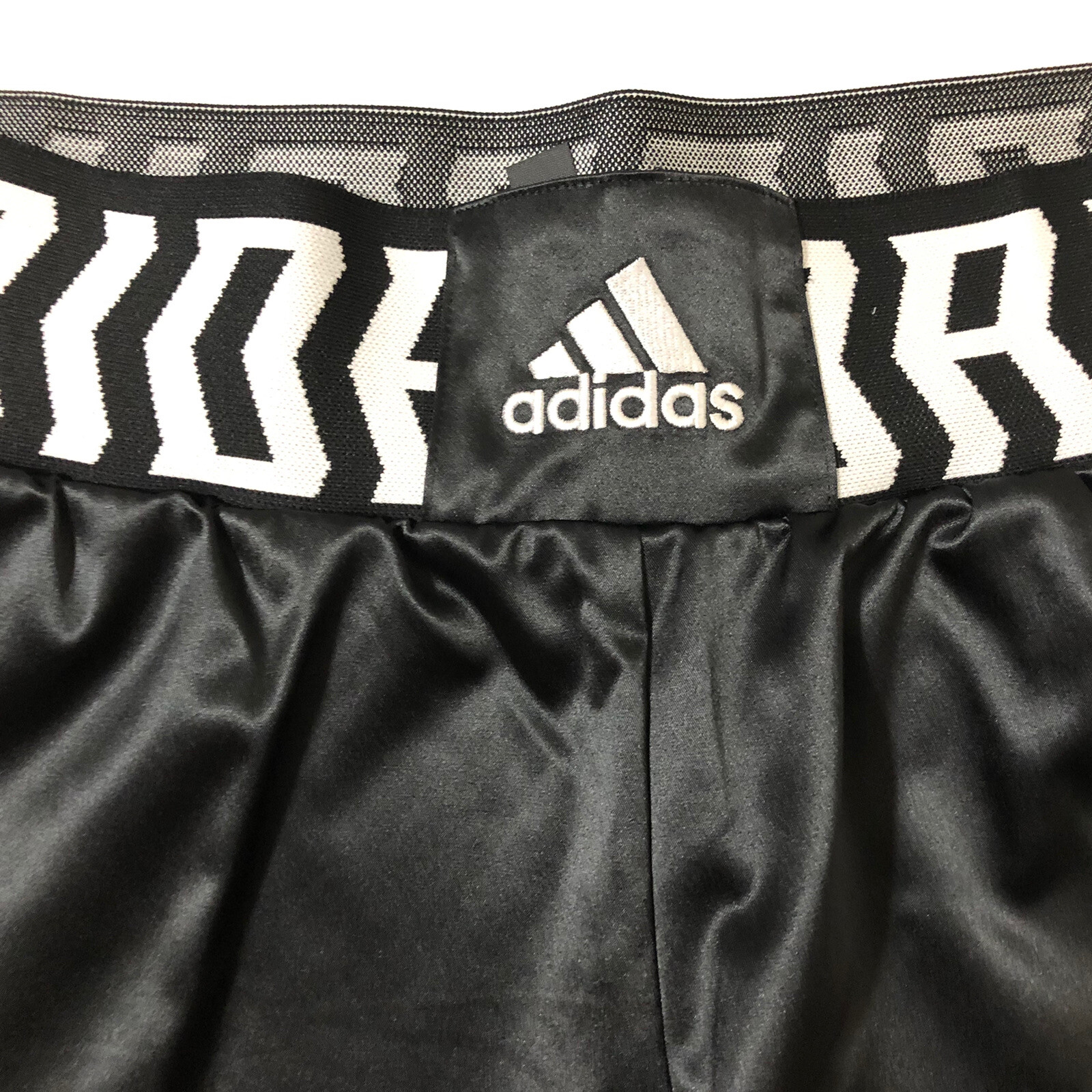 Adidas Women’s Athletic Black/White Training TKO Shorts Sz L NWT thumbnail 2