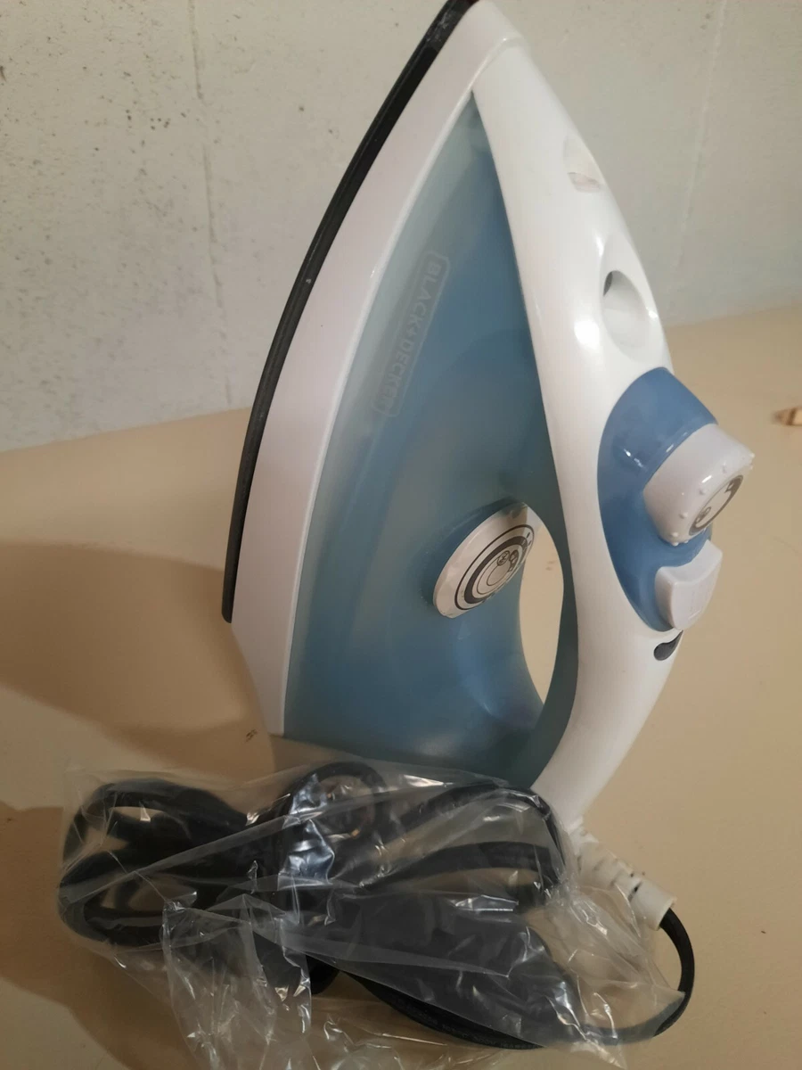 BLACK+DECKER Blue Auto-Steam Iron (1200-Watt) in the Irons department at