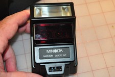 MINOLTA MAXXUM 2800 AF ELECTRONIC FLASH FOR MINOLTA MAXXUM 7000, 9000 CAMERAS