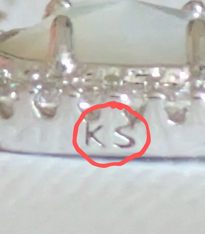 Серьги-гвоздики Kendra Scott с родиевым покрытием цвета слоновой кости перламутр и фианиты - Изображение 3 из 3