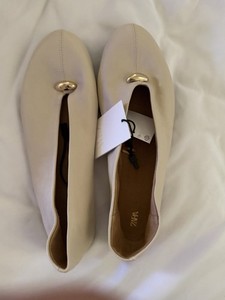 ZARA Sold Out Women's Shoes 40 9-10 , Leather Soft Ballet Flats Cream.