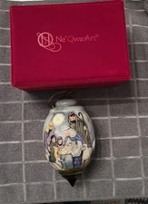 Ne' Qwa Art Ornament "Come Let Us Adore Him" Glass Painted Art Susan Winget