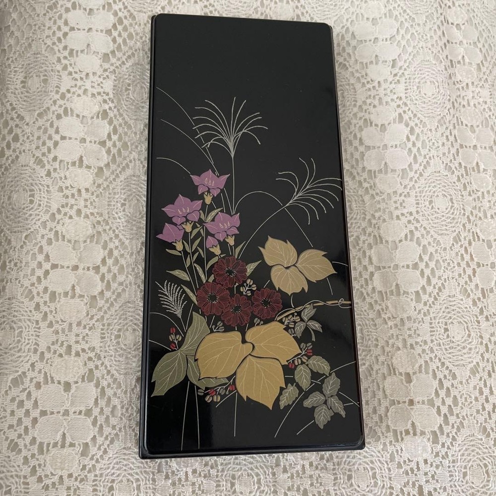 Jubako Bento Box Japanese Lacquer style storage box floral pattern