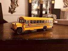 Bus GMC 6000 School  1989 1:43 New & Box diecast model miniature autocar car 