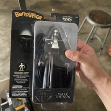 Conjuring Universe BendyFigs The Nun Movie 7" Figure - Valak Noble Collection