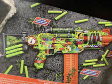 Nerf Zombie Strike Corrupter Dart Blaster   Brand New   Includes 22 Elite Darts