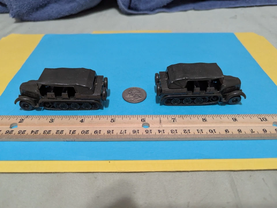 Roco Minitanks Halbketten Zugmaschine 227 - 2 German Half Tracks- used - Image 2 of 4