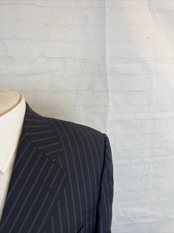 Traje de lana a rayas negro azul marino oscuro Corneliani para hombre 40R 35X27 $2,195 Foto 2 de 4