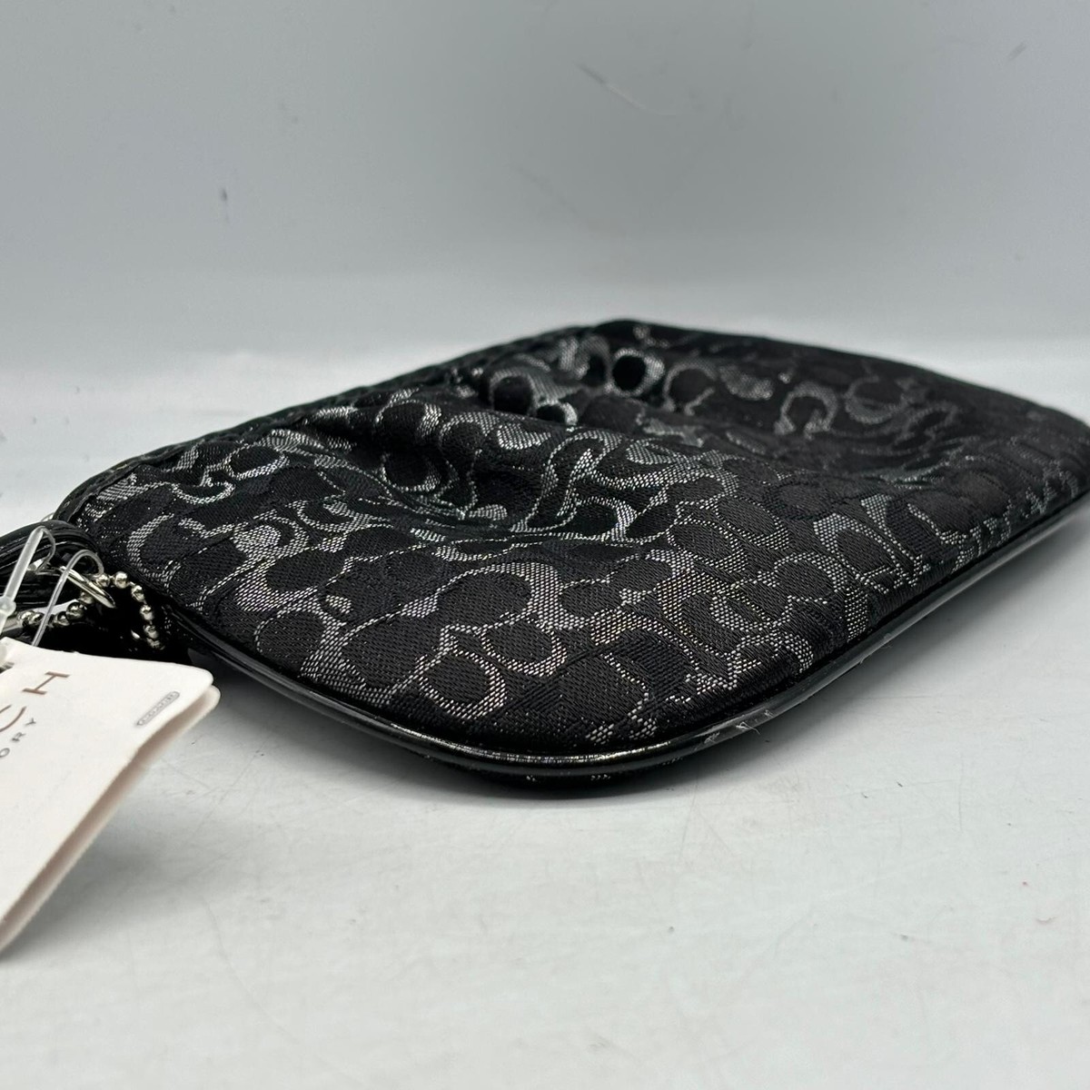ポーチ COACH Signature Lurex Small Wristlet F43363 COACH Signature Lurex Small Wristlet F43363 (Coach/ポーチ