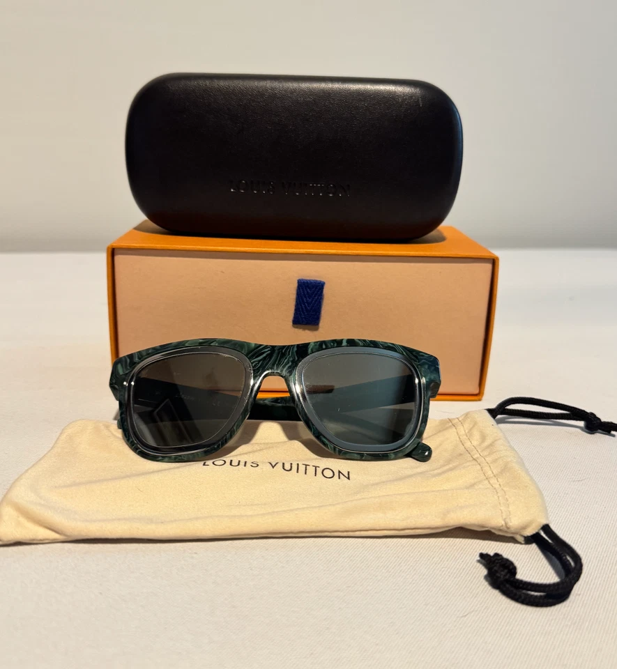 Auténticas gafas de sol Louis Vuitton concha de mármol verde con lentes de tinte espejo Foto 2 de 4