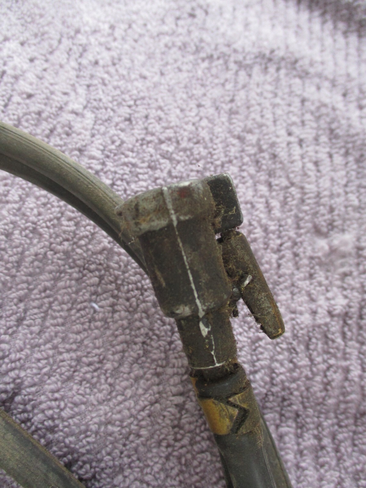 Vintage OMC Johnson Evinrude pressure gas tank fitting, cap