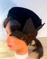 Vintage Woman's Hat black velvet with bow Gatsby glamour I.Magnin brand
