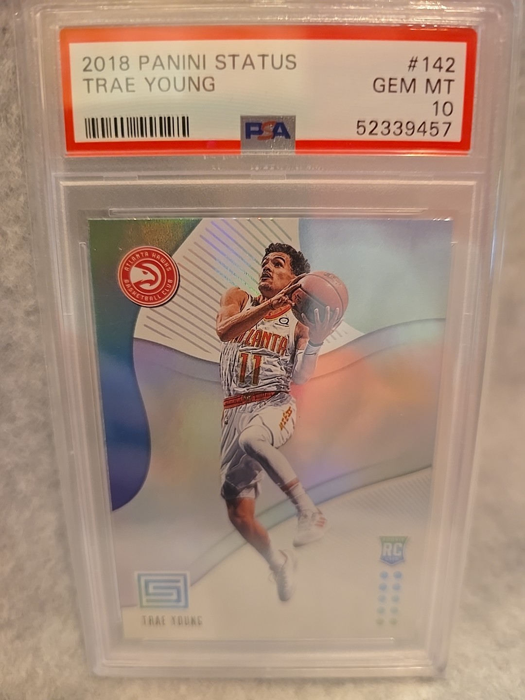 2018 Panini Status #142 Trae Young Rookie PSA GRADED 10