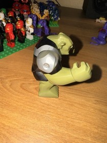 LEGO Marvel Spiderman Green Goblin Minifigure Big Fig Figure 76016