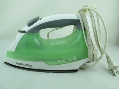 Black Decker Steam Iron IR34V Home Clothes Fabric Steamer Appliance Irons