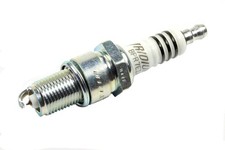 Candela di accensione marina NGK Iridium BPR7EIX per Volvo Penta 145A,B AQ131A AQ140 AQ151