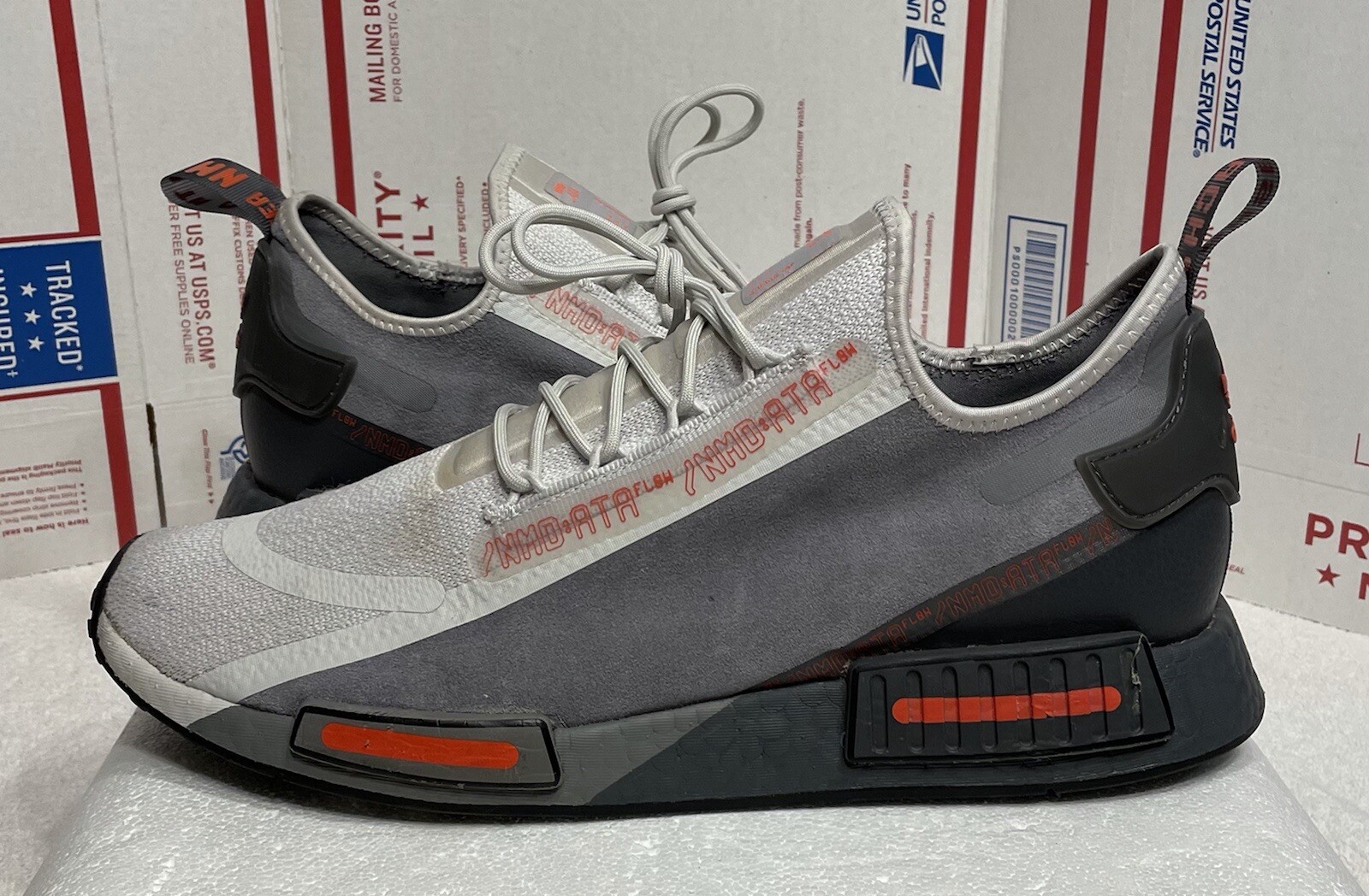 nmd r1 spectoo grey