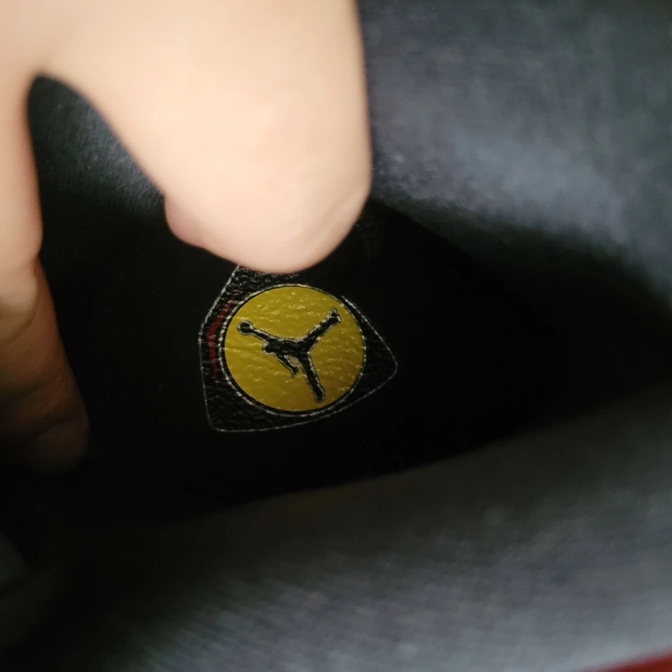 Jordan Fly Lockdown Last Shot 男式 8 码黑色红色篮球鞋 — 第 3/4 张图片