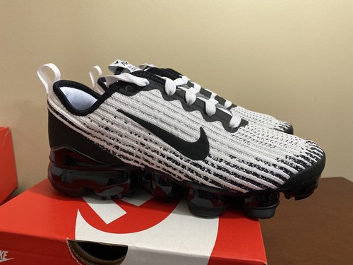 NIKE AIR VAPORMAX FLYKNIT 3 GS WHITE BLACK BQ5238-103 SIZE 4Y Womenâs 5.5 193146228732 | eBay